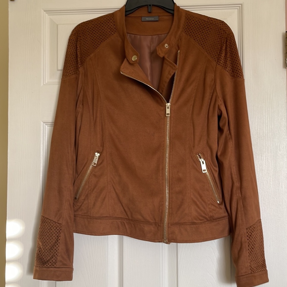 Yessica Women’s European Style Faux Suede Cropped Camel Bomber Jacket, Size M.